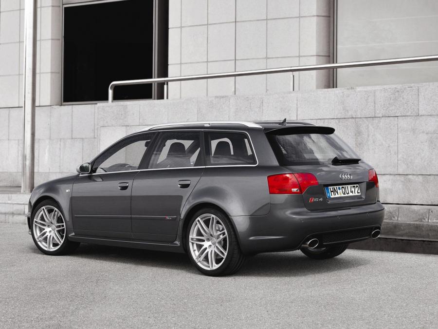  Audi RS4 Avant (B7, 8E) 2006 года  (WW) (фото 23 из 49)